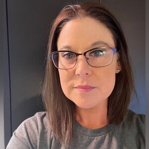 Meet your Posher, Alicia